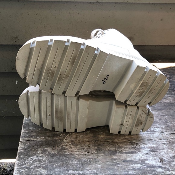 Shodazzel Tevos Women’s Cream Patent Leather Chunky Combat Boot Size 8.5 - Picture 12 of 12